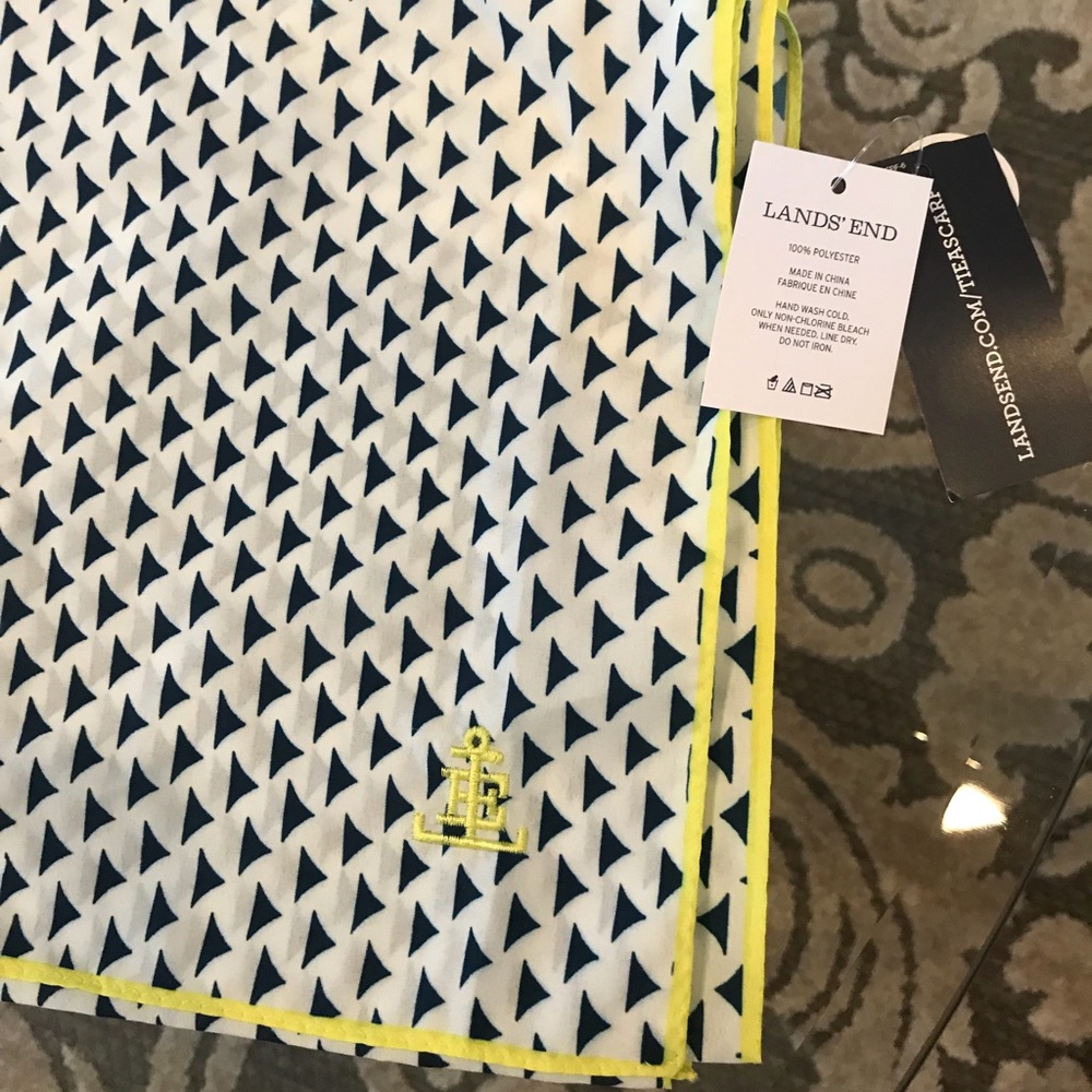 Land’s End Neck Scarf